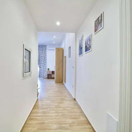 Amabile Διαμέρισμα *